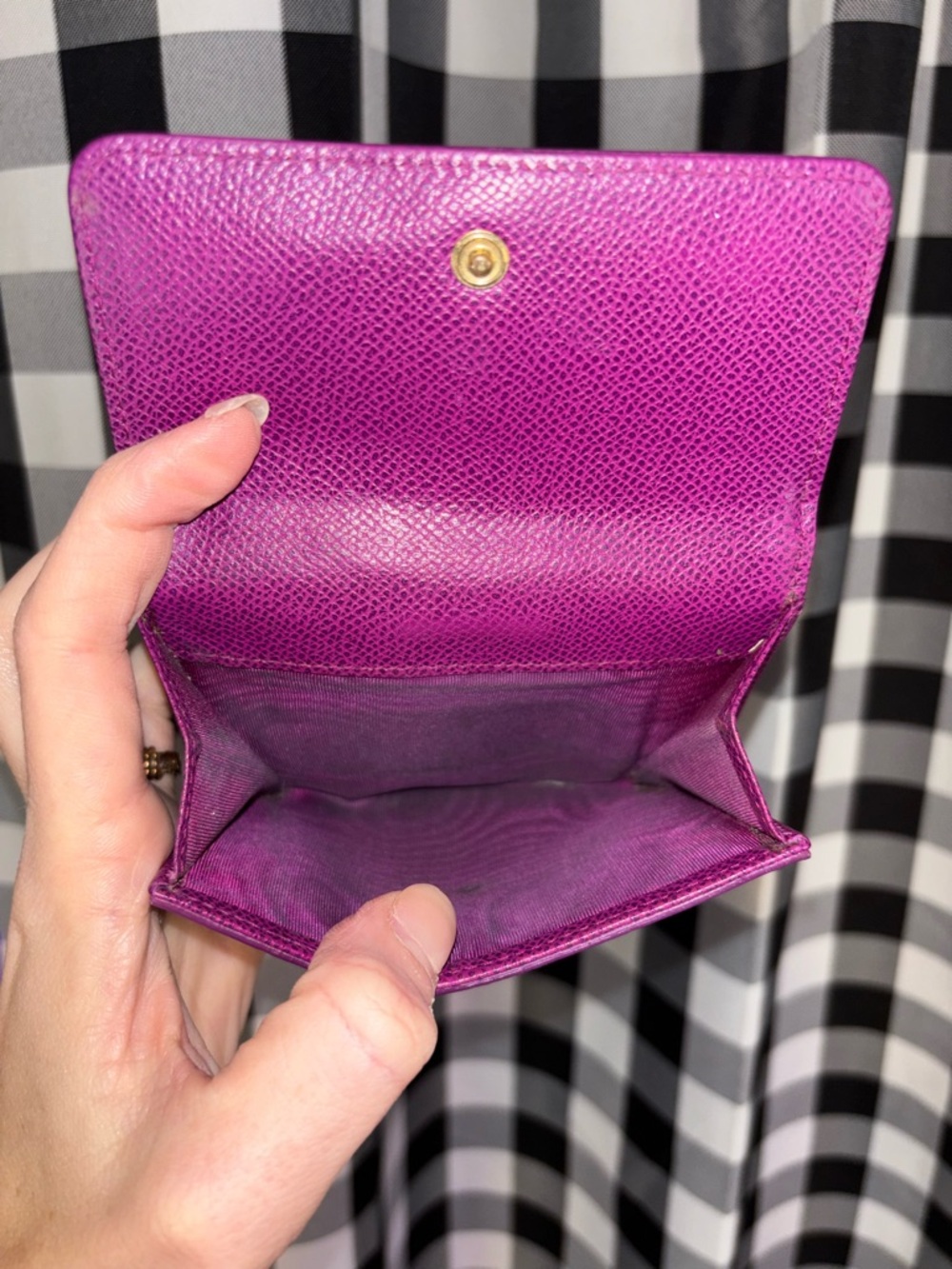 Salvatore Ferragamo Raspberry Pink Vara Bow Wallet EUC - Picture 3 of 10
